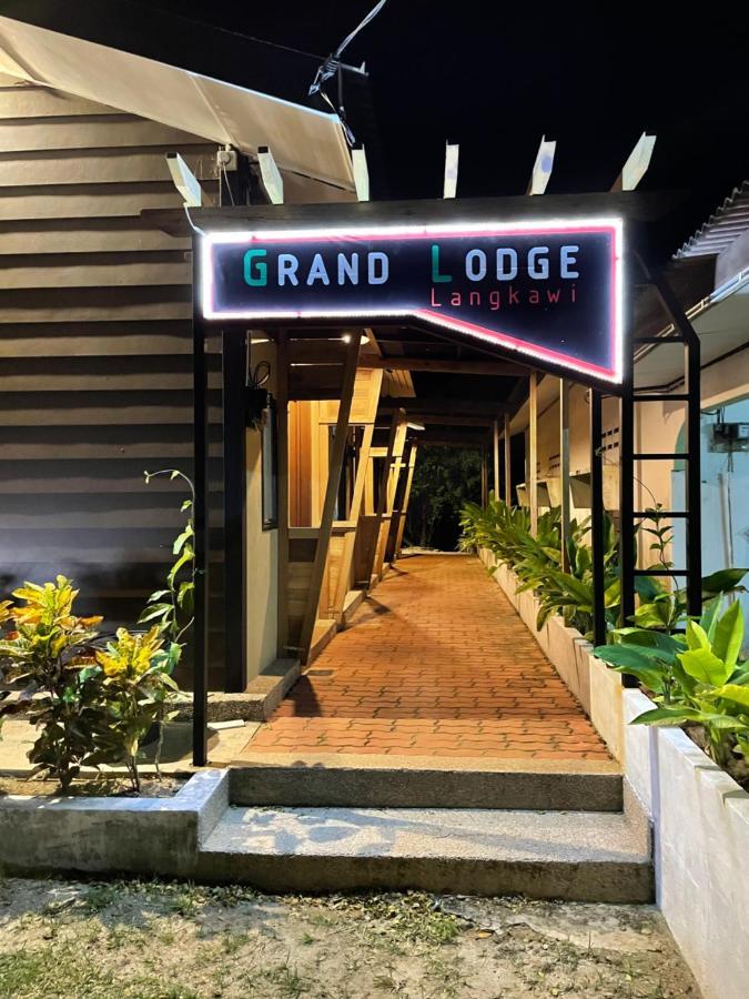 Grand Lodge Langkawi 珍南海滩 外观 照片