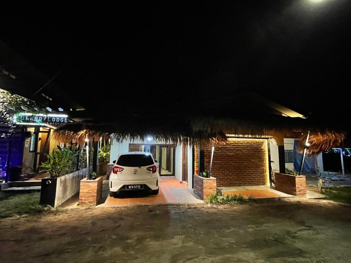 Grand Lodge Langkawi 珍南海滩 外观 照片